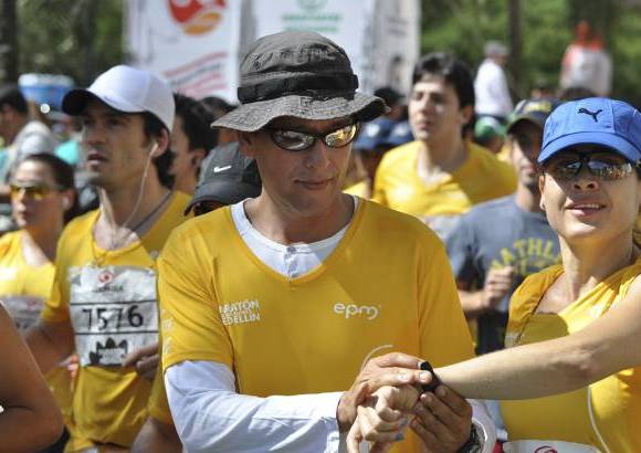 Esteban Jaramillo y Sebastián Salazar - Más de 10 mil competidores se dieron cita en esta histórica cita deportiva que se corría en las modalidades de 5, 10, 21 y 42 kilómetros