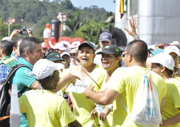 Esteban Jaramillo y Sebastián Salazar - Más de 10 mil competidores se dieron cita en esta histórica cita deportiva que se corría en las modalidades de 5, 10, 21 y 42 kilómetros