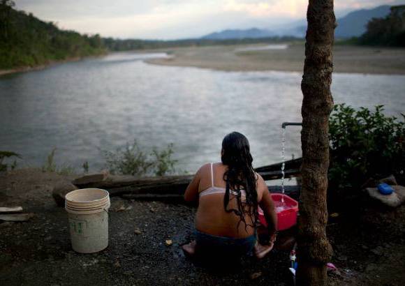 AP - Desde 2008, casi 100 soldados han muerto a manos de la insurgencia en la regi&#243;n. Efectivos de &#233;lite aniquilaron en agosto a dos importantes jefes de Sendero Luminoso en la zona y la semana pasada arrestaron a 23 personas, algunas en Pichari, acusadas de diversos delitos, incluida las asociaci&#243;n con el terrorismo.