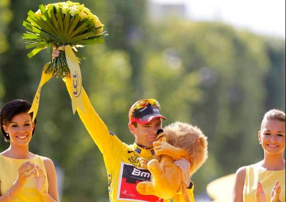 Reuters - El australiano Cadel Evans (BMC) gan&#243; el Tour de Francia, tras la disputa de la &#250;ltima de las 21 etapas de que const&#243; la prueba.