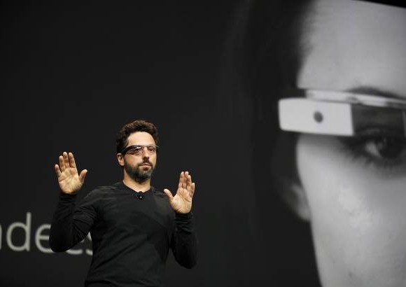 Reuters - Google comenz&#243; a ofrecer en preventa los prototipos de unas gafas futur&#237;sticas capaces de conectarse a internet.