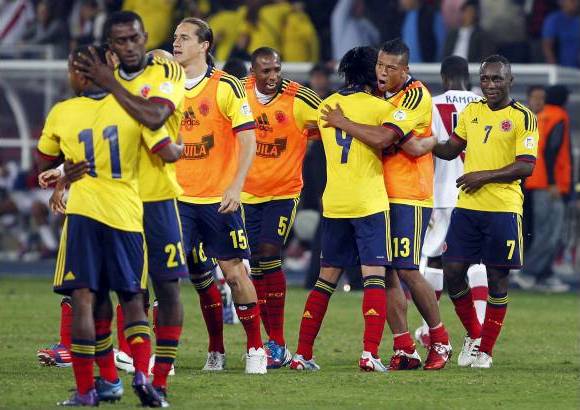 Reuters - Al final del encuentro los jugadores celebraron esta victoria que les ayuda a cuadrar caja en las Eliminatorias.