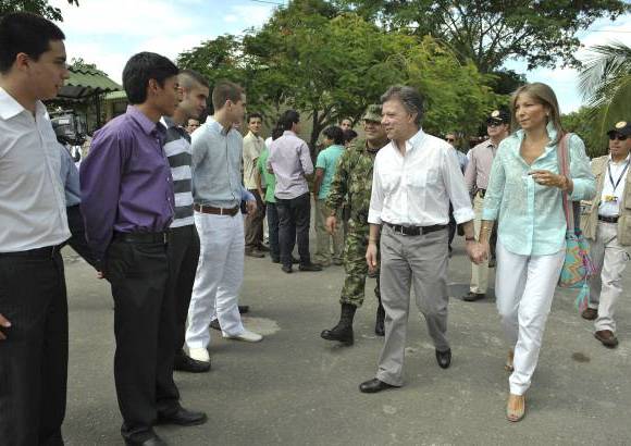 Presidencia de la Rep&#250;blica - Adem&#225;s resalt&#243; la inmensa responsabilidad que tendr&#225;n estos nuevos reclutas de luchar por su patria, como lo hicieron ya otros soldados.