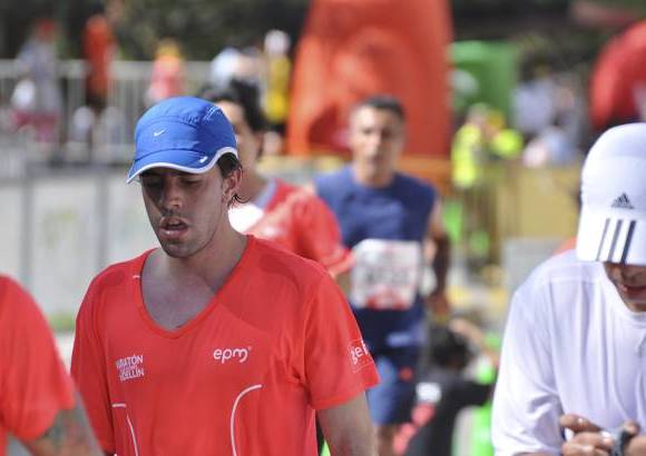 Esteban Jaramillo y Sebasti&#225;n Salazar - M&#225;s de 10 mil competidores se dieron cita en esta hist&#243;rica cita deportiva que se corr&#237;a en las modalidades de 5, 10, 21 y 42 kil&#243;metros.