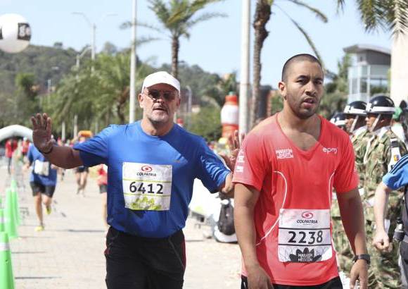 Esteban Jaramillo y Sebasti&#225;n Salazar - M&#225;s de 10 mil competidores se dieron cita en esta hist&#243;rica cita deportiva que se corr&#237;a en las modalidades de 5, 10, 21 y 42 kil&#243;metros.