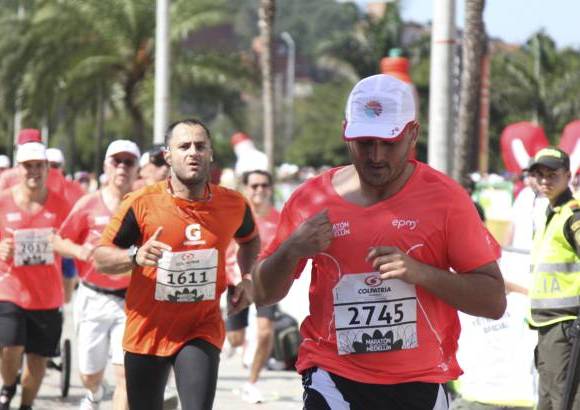 Esteban Jaramillo y Sebasti&#225;n Salazar - M&#225;s de 10 mil competidores se dieron cita en esta hist&#243;rica cita deportiva que se corr&#237;a en las modalidades de 5, 10, 21 y 42 kil&#243;metros.
