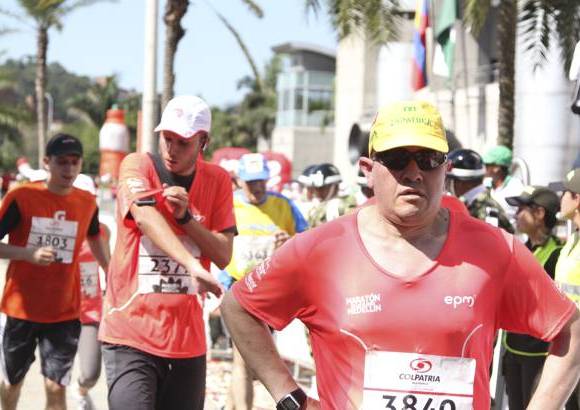 Esteban Jaramillo y Sebasti&#225;n Salazar - M&#225;s de 10 mil competidores se dieron cita en esta hist&#243;rica cita deportiva que se corr&#237;a en las modalidades de 5, 10, 21 y 42 kil&#243;metros.