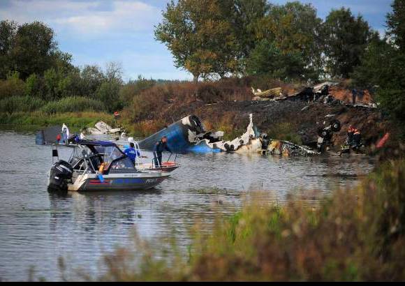 Reuters - El avi&#243;n transportaba a 37 pasajeros y ocho tripulantes hacia Minsk, en Bielorrusia, cuando se estrell&#243; a unos pocos kil&#243;metros del aeropuerto de Tunoshna.