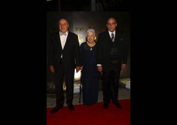 Edwin Bustamante - Jorge Hern&#225;ndez, presidente ejecutivo del diario econ&#243;mico La Rep&#250;blica (izquierda), junto a su esposa L&#237;a de la Cuesta y Juan Carlos Hern&#225;ndez (gerente La Rep&#250;blica).