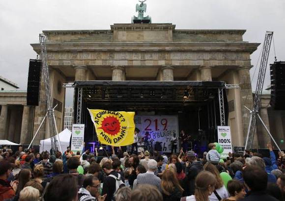 Reuters - Medell&#237;n, Bogot&#225;, Nueva York, Londres, Par&#237;s, Berl&#237;n, Nueva Delhi, Melbourne, Estambul, Lagos, Johannesburgo y R&#237;o de Janeiro, fueron algunas de las ciudades que marcharon contra el cambio clim&#225;tico.
