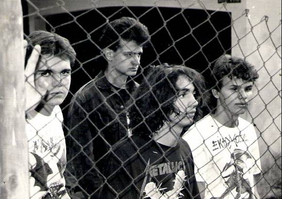 - Juanes en su juventud. Dice que no era de muchos amigos y s&#237; un buen estudiante. Era t&#237;mido.