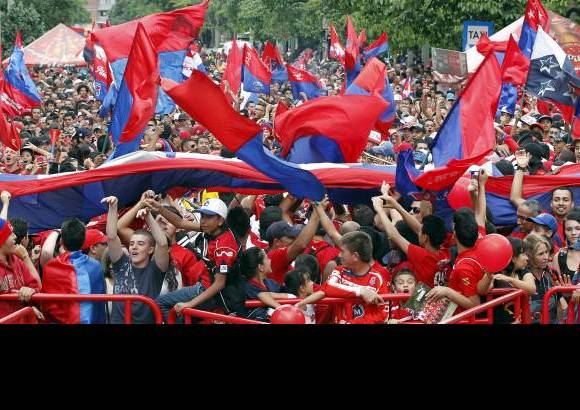Jaime P&#233;rez - Millonarios alcanz&#243; la estrella 14 al superar en la gran final de la Liga Postob&#243;n II-2012 al Independiente Medell&#237;n. Dram&#225;tica definici&#243;n desde los penaltis despu&#233;s de empatar 0-0 en la ida y 1-1 este domingo.