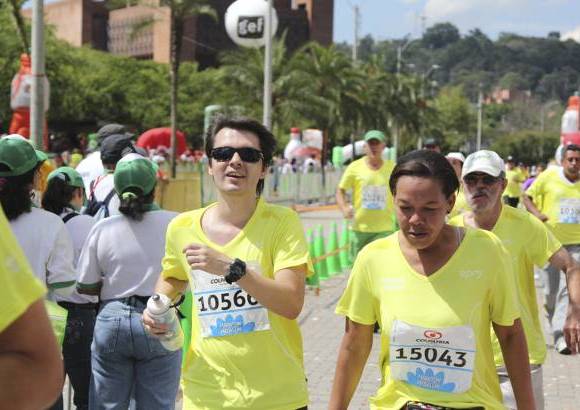 Esteban Jaramillo y Sebastián Salazar - Más de 10 mil competidores se dieron cita en esta histórica cita deportiva que se corría en las modalidades de 5, 10, 21 y 42 kilómetros.