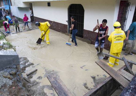 Esteban Vanegas - Los bomberos de esa localidad reportaron 25 barrios con inundaciones.