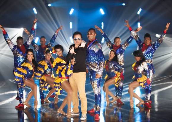 Cortesía Canal Caracol - La Salsa Viva se aprecia en La Pista. En el año 2005 se fundó este grupo de baile de diferentes géneros. En su recorrido artístico, han participado en los principales festivales y competencias en Colombia y, a nivel internacional, han estado presentes durante tres ediciones en el mundial de la salsa. Su líder es Danny Marín.