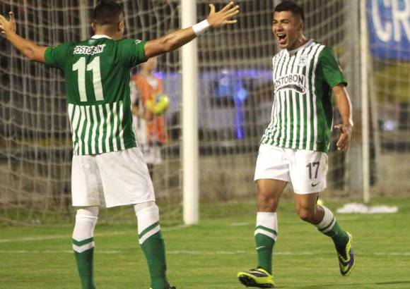 FOTOS HERN&#193;N VANEGAS - A un minuto del final Duque repiti&#243; tras el error de Estacio que pu&#241;ete&#243; un bal&#243;n al centro del campo.