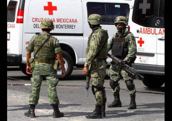 Reuters - Los cárteles mexicanos frecuentemente extorsionan a los casinos y otros negocios. Muchas veces los atacan y queman sus edificios si se niegan a pagar. Esta es una de las hipótesis que se manejan sobre el hecho violento.