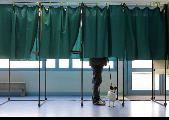 AP - En la primera vuelta participaron 10 candidatos.