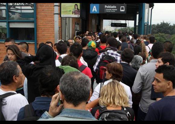 Fotos: Henry Agudelo - As&#237; mismo, confirmaron que se est&#225; prestando servicio de manera normal en la L&#237;nea A entre Niqu&#237;a-Poblado y Poblado-Niqu&#237;a.