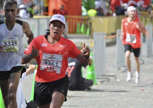 Esteban Jaramillo y Sebasti&#225;n Salazar - M&#225;s de 10 mil competidores se dieron cita en esta hist&#243;rica cita deportiva que se corr&#237;a en las modalidades de 5, 10, 21 y 42 kil&#243;metros.