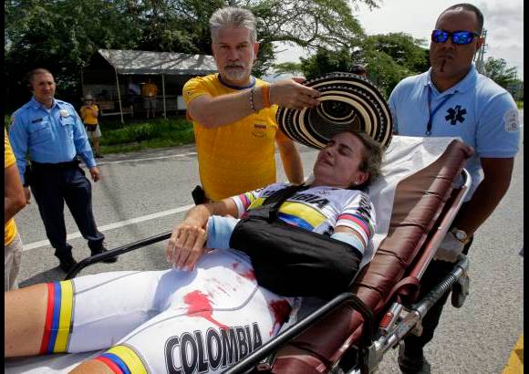 AP - La puertorrique&#241;a Aida Jim&#233;nez dijo que Mar&#237;a Luisa cay&#243; estrepitosamente y apenas pudo levantarse con mucho dolor, con llanto y sangrando de las piernas.
