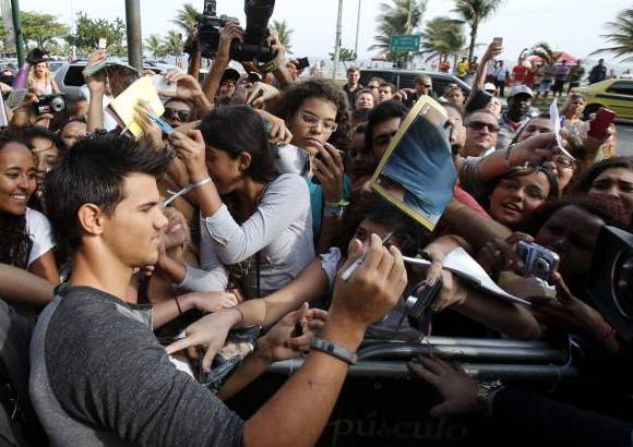 Reuters - El actor estadounidense ha participado en m&#225;s de 14 pel&#237;culas, entre las que se destaca La salida, Doce fuera de casa, Crep&#250;sculo la saga entre otras.