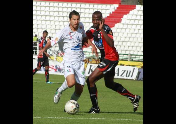 Colprensa - Goleada del Once Caldas al Cúcuta 5-0.