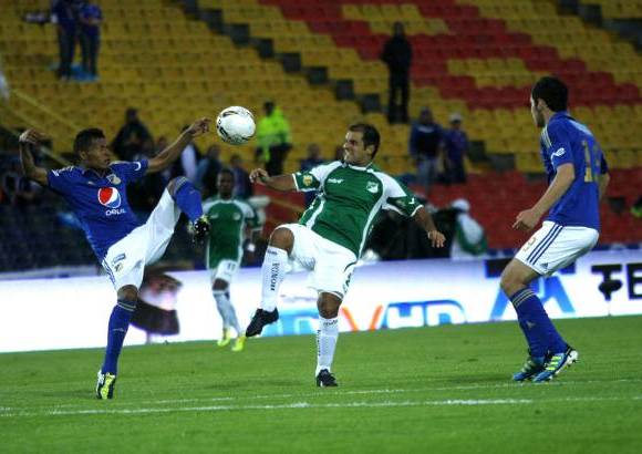 Colprensa - Millonarios hizo respetar su cancha y derrot&#243; por 3-1 al Cali en el estadio El Camp&#237;n.
