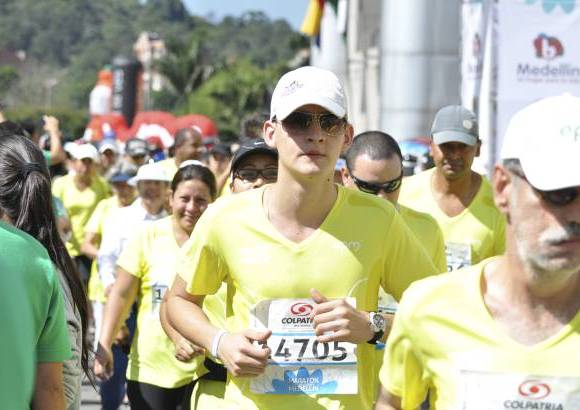 Esteban Jaramillo y Sebastián Salazar - Más de 10 mil competidores se dieron cita en esta histórica cita deportiva que se corría en las modalidades de 5, 10, 21 y 42 kilómetros