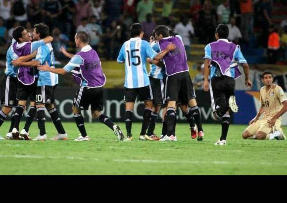 Juan Antonio S&#225;nchez - Los argentinos siguen en la fiesta del Mundial.