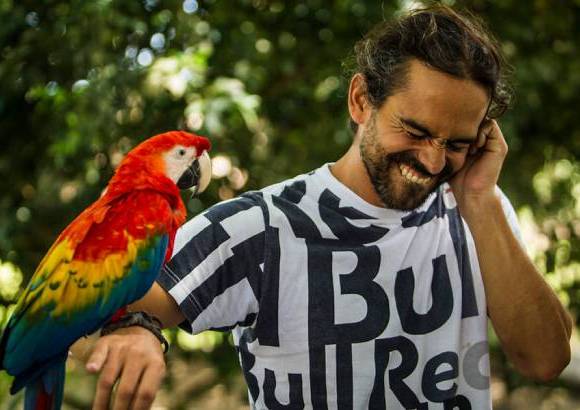 FOTO CORTESIA - COLPRENSA - Adem&#225;s de ejecutar sus mejores saltos, Orlando intercambi&#243; costumbres, comparti&#243; experiencias, disfrut&#243; del paisaje y vivi&#243; las maravillas de este hermoso lugar, l&#237;nea imaginaria que divide a estos tres pa&#237;ses latinoamericanos.