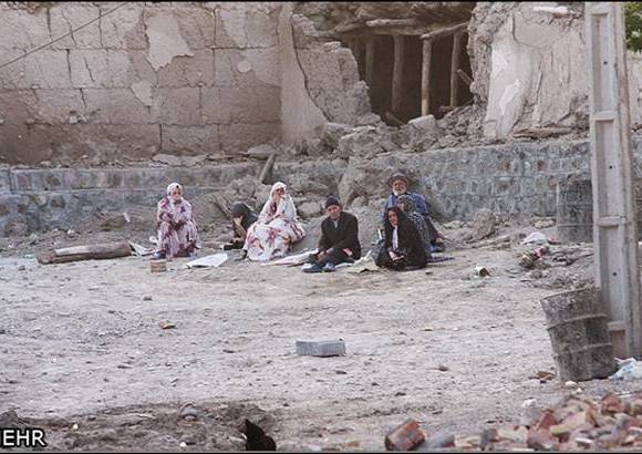 Reuters - Dos fuertes terremotos devastaron parte de la provincia de Azerbaiyán Oriental, en el noroeste de Irán.