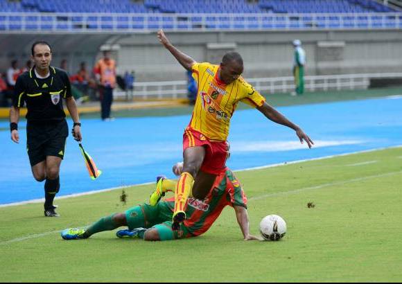 Colprensa - Pereira gole&#243; por 4-0 a Envigado en el Hern&#225;n Ram&#237;rez Villegas.