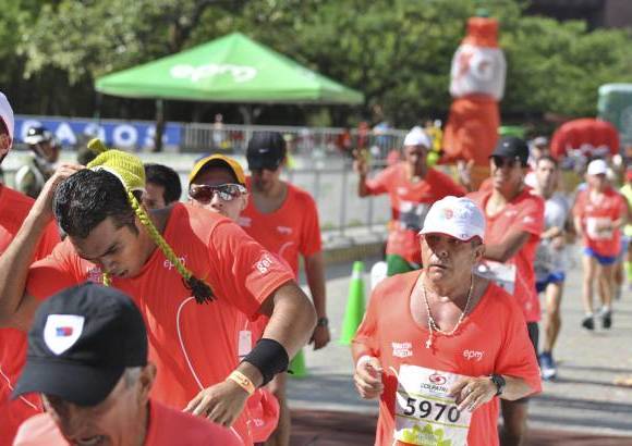 Esteban Jaramillo y Sebasti&#225;n Salazar - M&#225;s de 10 mil competidores se dieron cita en esta hist&#243;rica cita deportiva que se corr&#237;a en las modalidades de 5, 10, 21 y 42 kil&#243;metros.