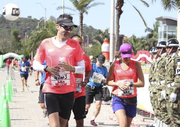 Esteban Jaramillo y Sebasti&#225;n Salazar - M&#225;s de 10 mil competidores se dieron cita en esta hist&#243;rica cita deportiva que se corr&#237;a en las modalidades de 5, 10, 21 y 42 kil&#243;metros.