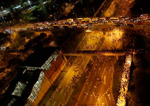 Jaime Pérez - El propósito de los juegos piromusicales era tener una propuesta de ciudad, pero respetando el sentimiento patrio del 20 de julio, por eso se realizó el lunes 19.