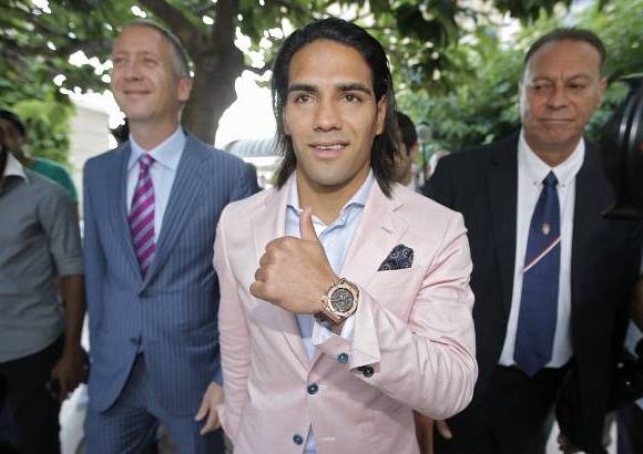 - M&#243;naco se ha convertido en el equipo &quot;boom&quot; por sus grandes contrataciones.