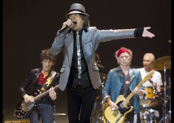 Foto AP - Los Rolling Stones hicieron el domingo su regreso triunfal a los escenarios en Londres en el primero de cinco conciertos que tienen programados a fin de celebrar el 50mo aniversario de su debut como una banda de blues al estilo estadounidense.
