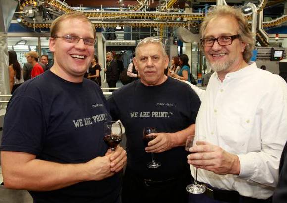 Edwin Bustamante Restrepo - Los alemanes Frank Steinel, Grande Cruz, Joset Dinser integraron el equipo que al frente del proceso de montaje de la Manroland.