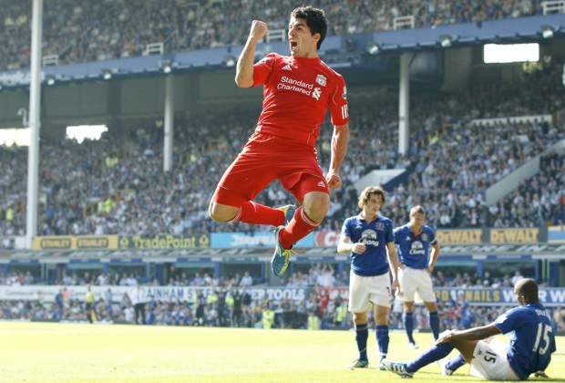 Liverpool venció 2-0 a Everton | Reuters | El uruguayo Luis Suárez, inmeso en el momento de celebrar su gol.