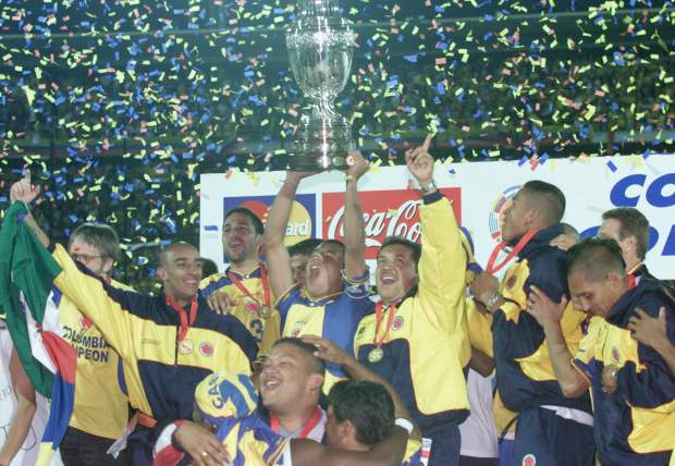 Efemérides | El 29 de julio del 2001 la selección de fútbol de Colombia ganó la Copa América por primera vez en su historia, tras vencer por 1-0 a la de México.