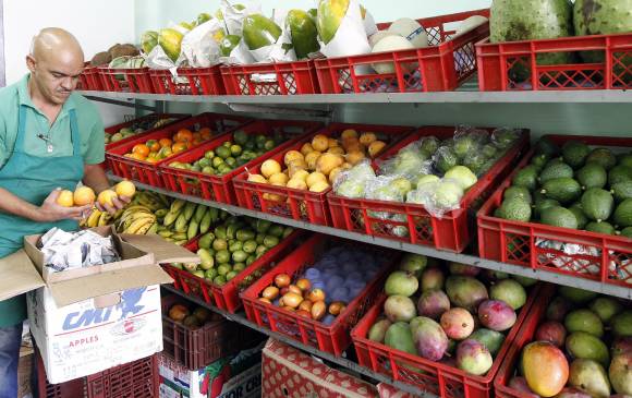 El promedio de las variaciones de los precios de los bienes y servicios que componen la canasta familiar registró un crecimiento en noviembre de 2014. FOTO Jaime Pérez M.