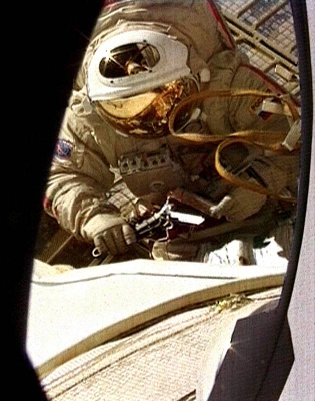 En la actualidad la Nasa está desarrollando nuevos trajes espaciales. FOTO Reuters / Nasa