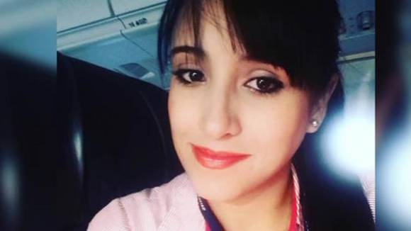 Auxiliar de vuelo, Ximena Suárez, quien sobrevivió al siniestro y se recupera. FOTO cortesía