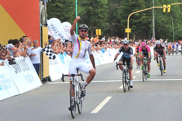 Fernando Gaviria consiguió su segundo triunfo en el Tour de San Luis. FOTO Cortesía Toursanluis.com