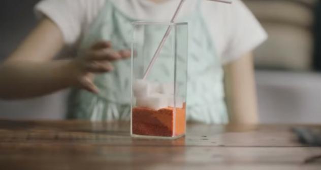 Proteger la salud de los niños, obejtivo de Red Papaz. FOTO Captura de video del comercial