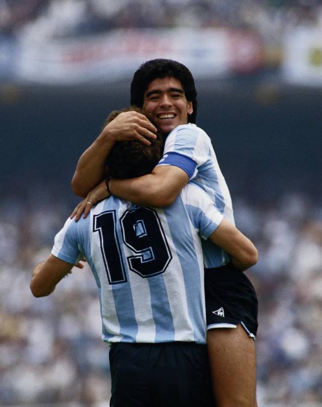 Talentoso como pocos, polémico en lo político, Diego Armando Maradona tuvo una vida de altibajos, desde coronarse campeón del mundo hasta luchar contra las drogas. Foto: Getty