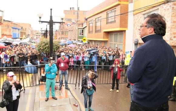 Petro estuvo este fin de semana en Bogotá. Ayer se dedicó a planear el trabajo que viene en la Costa Atlántica. FOTO cortesía campaña