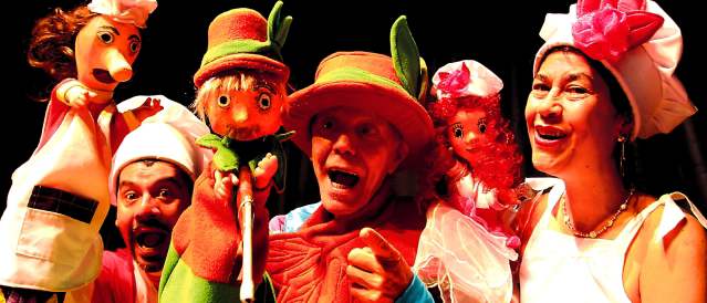 El titiritón llega para recordar los muñecos | La Fanfarria lleva 40 años creando diferentes espectáculos de títeres. FOTO JULIO CÉSAR HERRERA