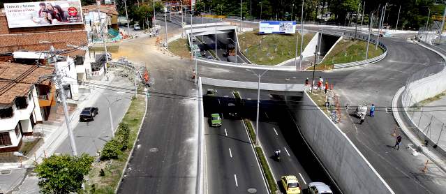 Con $56.000 millones, complejo de Madera mejora tráfico al norte | Las obras se concentran en detalles para dejar el intercambio vial a punto. FOTO RÓBINSON SÁENZ